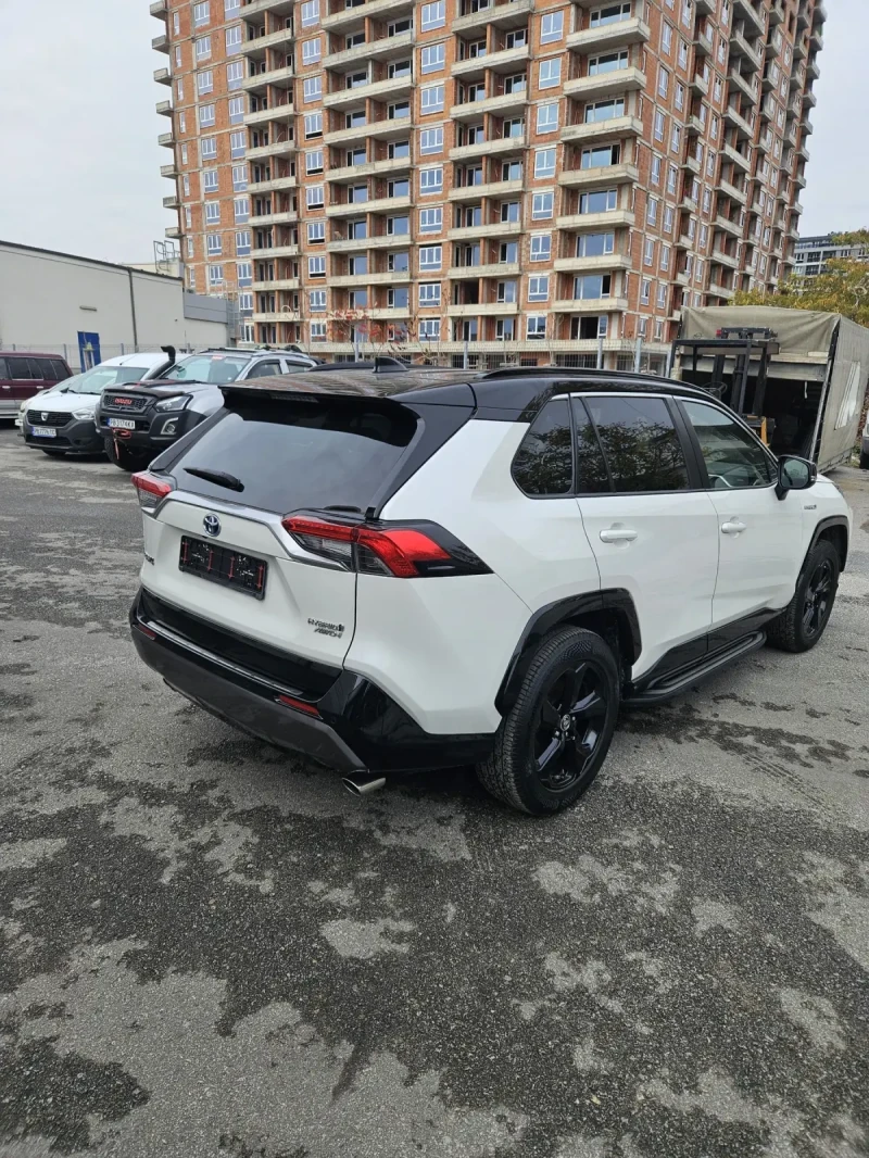 Toyota Rav4 HYBRYD FULL УНИКАЛНА  ГАРАНЦИЯ, снимка 3 - Автомобили и джипове - 47983741