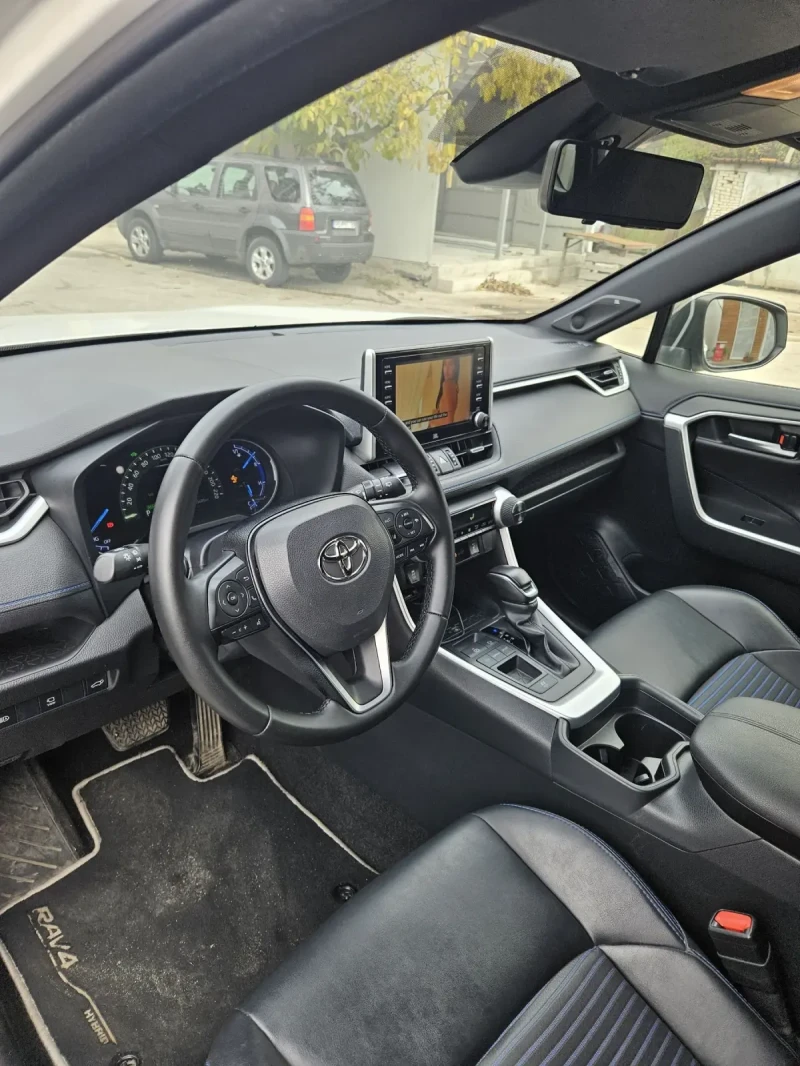 Toyota Rav4 HYBRYD FULL УНИКАЛНА  ГАРАНЦИЯ, снимка 5 - Автомобили и джипове - 47983741