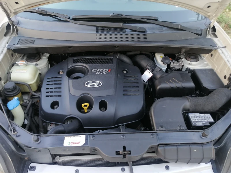 Hyundai Tucson 2.0 CRDi, снимка 13 - Автомобили и джипове - 51337551