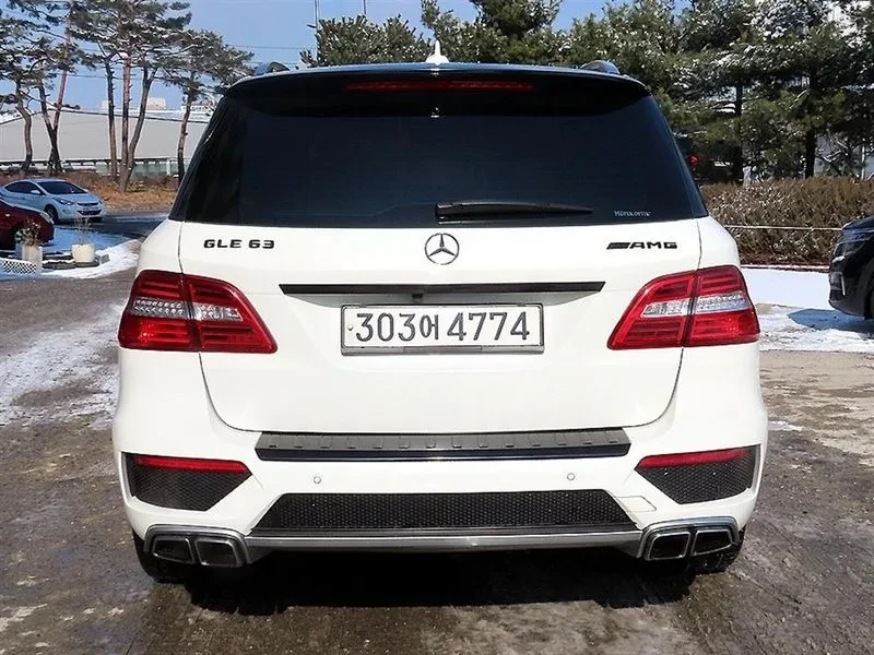 Mercedes-Benz ML 63 AMG W166 Ml63 Amg, снимка 4 - Автомобили и джипове - 55276408