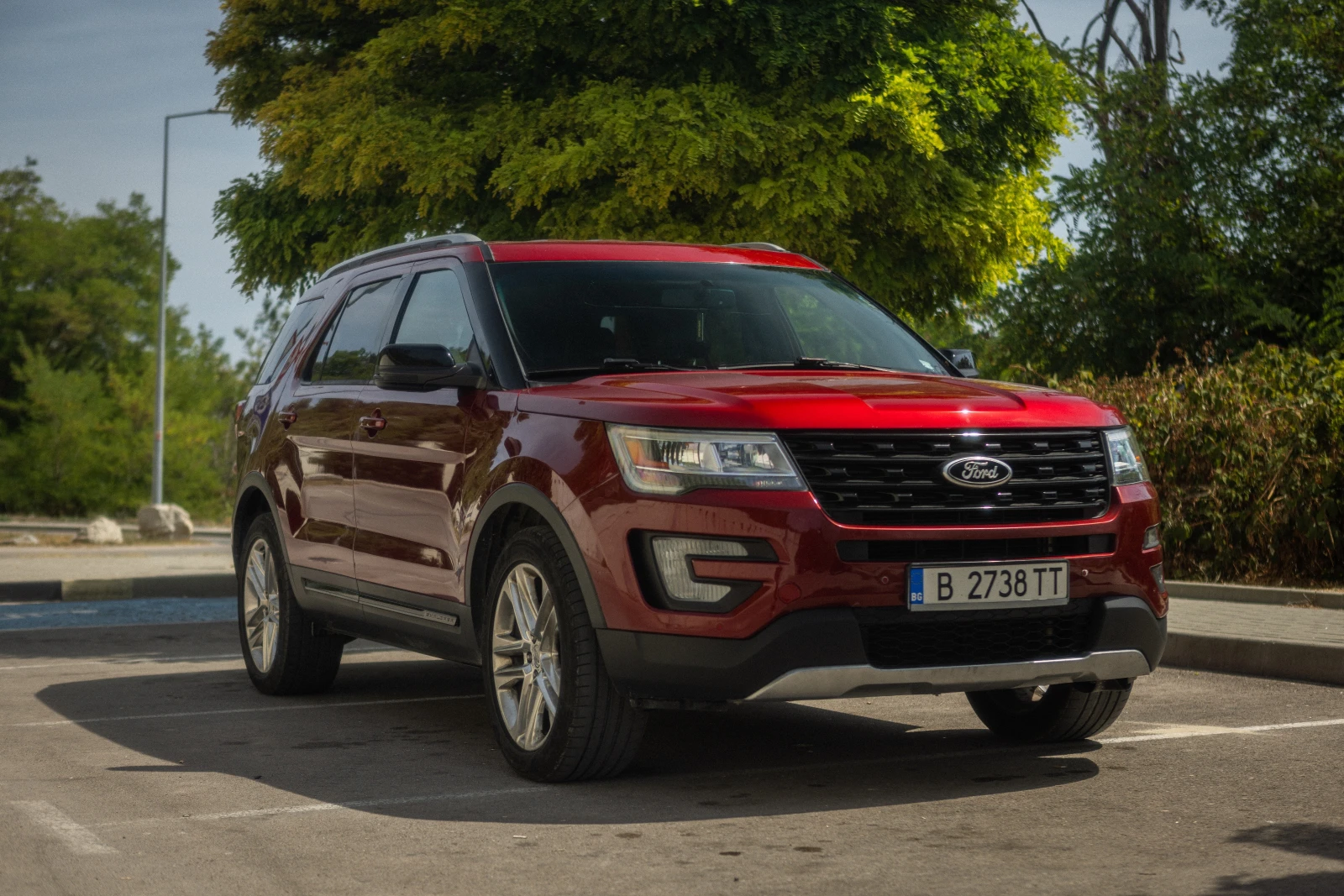 Ford Explorer XLT, снимка 1