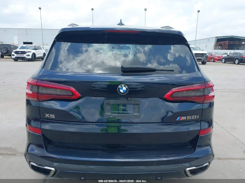 BMW X5 2020 BMW X5 M50I - изображение 7