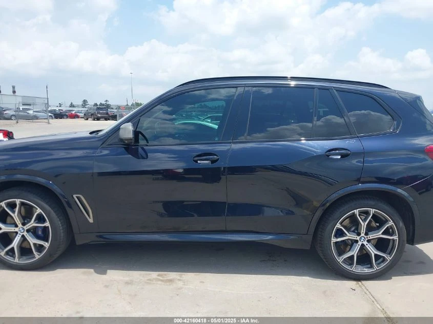 BMW X5 2020 BMW X5 M50I - изображение 5