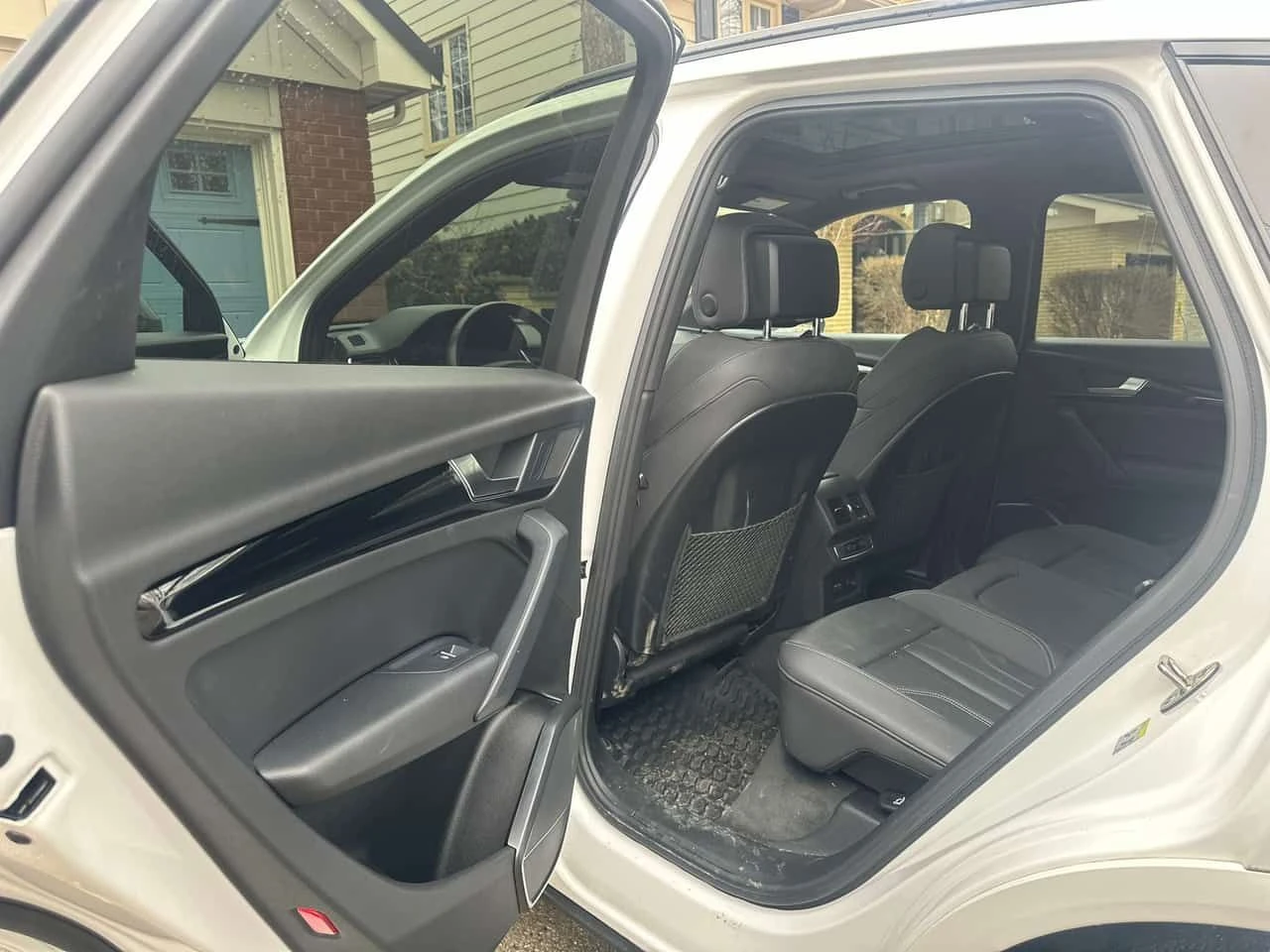 Audi Q5 Progressiv  CARFAX, снимка 15 - Автомобили и джипове - 53745480