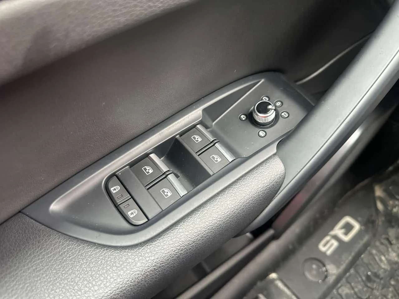 Audi Q5 Progressiv  CARFAX, снимка 16 - Автомобили и джипове - 53745480