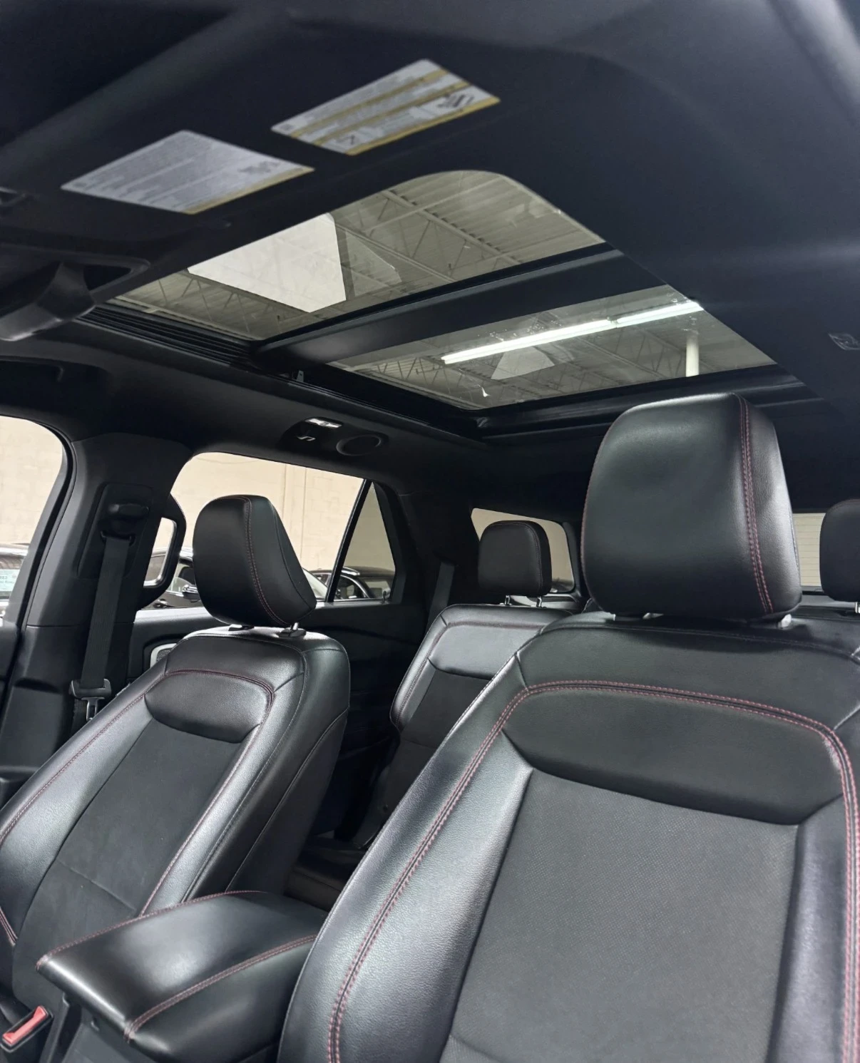 Ford Explorer ST-line * 4WD * 360 Камера * Carplay * Carfax * , снимка 5 - Автомобили и джипове - 54113520