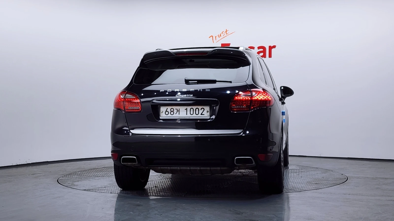 Porsche Cayenne Platinum Edition 3.0 Diesel 4WD, снимка 4 - Автомобили и джипове - 54511359