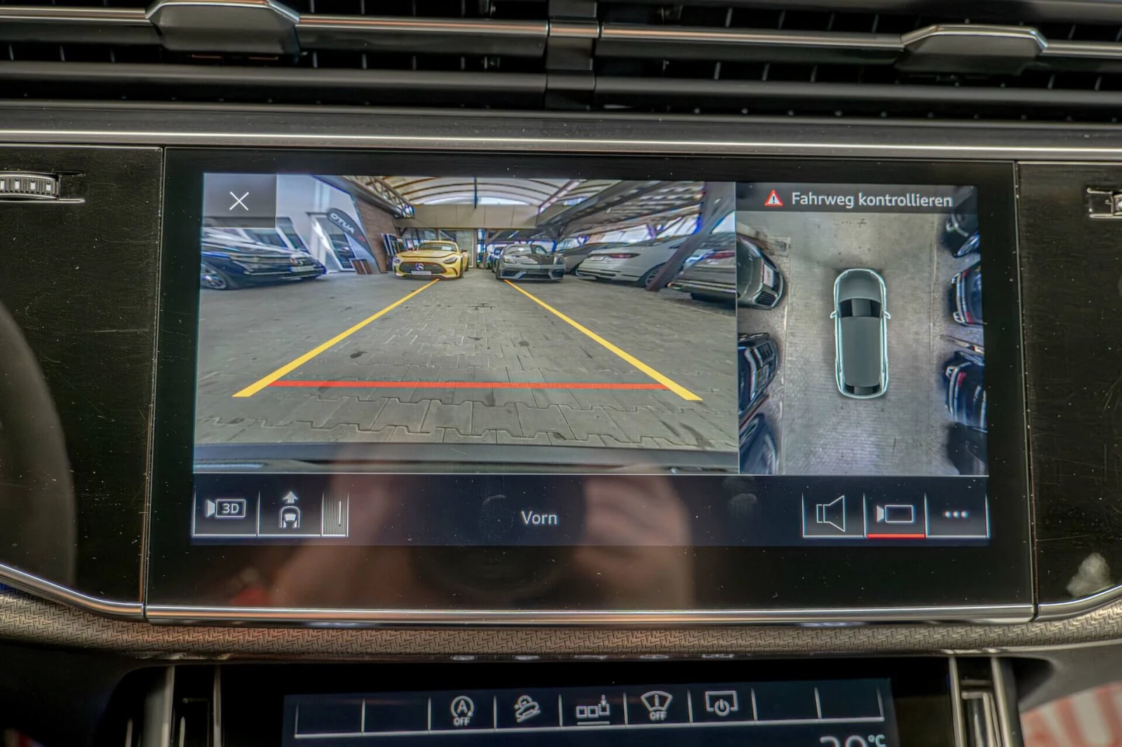 Audi RSQ8 Керамика/Карбон/HuD/Обдухване/Камера 360/Bang&Oluf, снимка 13 - Автомобили и джипове - 54743204