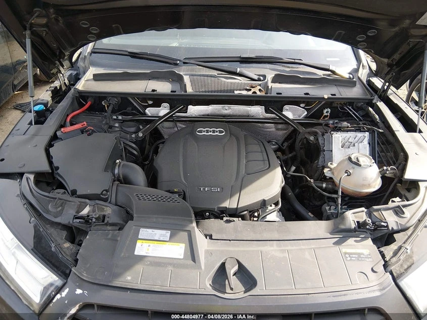 Audi Q5 2.0l 2.0T Premium, снимка 10 - Автомобили и джипове - 54759678