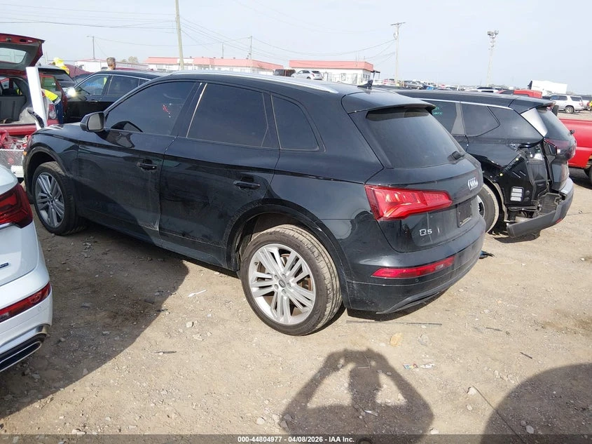 Audi Q5 2.0l 2.0T Premium, снимка 3 - Автомобили и джипове - 54759678