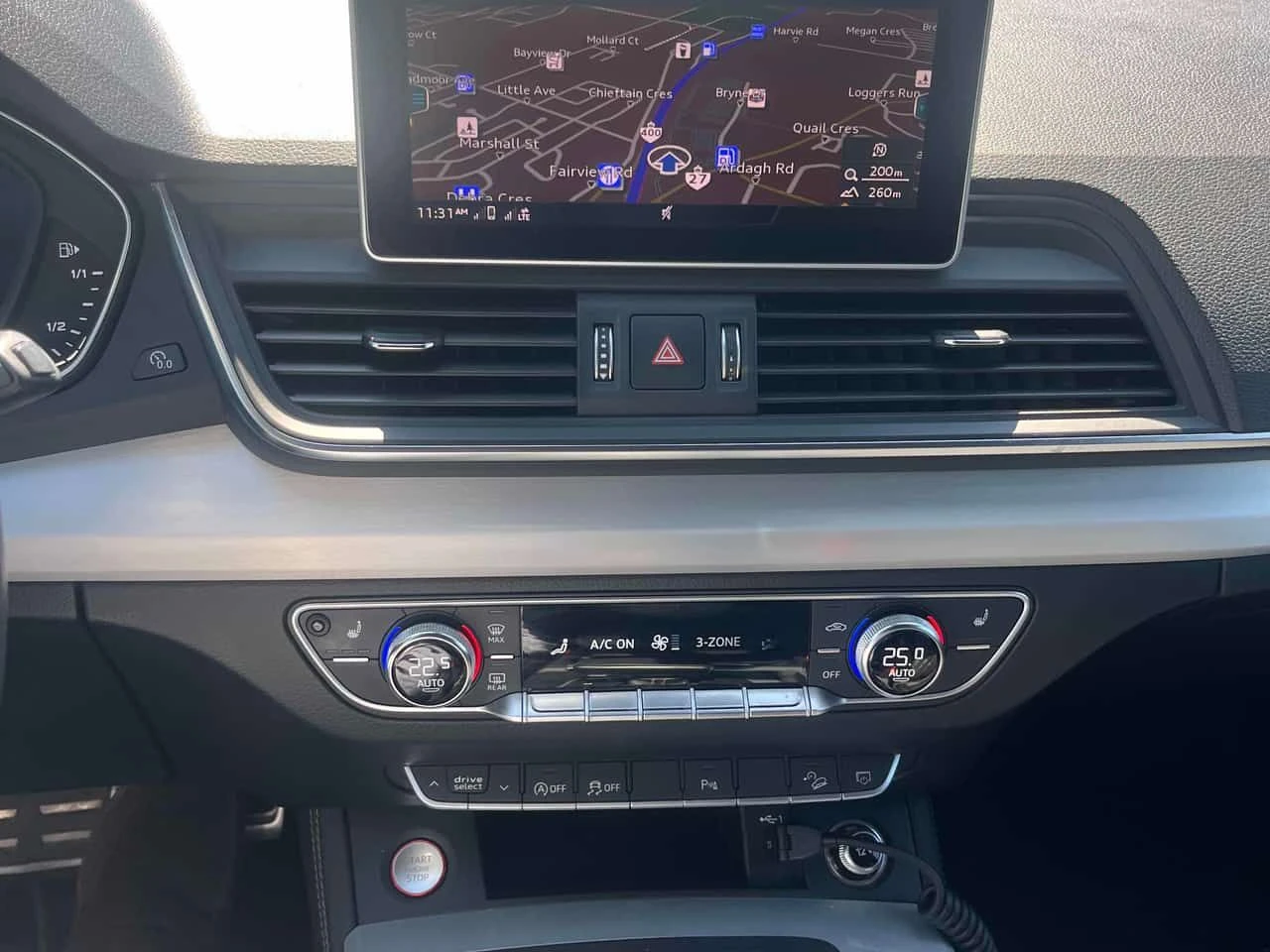Audi SQ5 * Technik * CARFAX * ЦЕНА ДО БГ, снимка 9 - Автомобили и джипове - 54767953