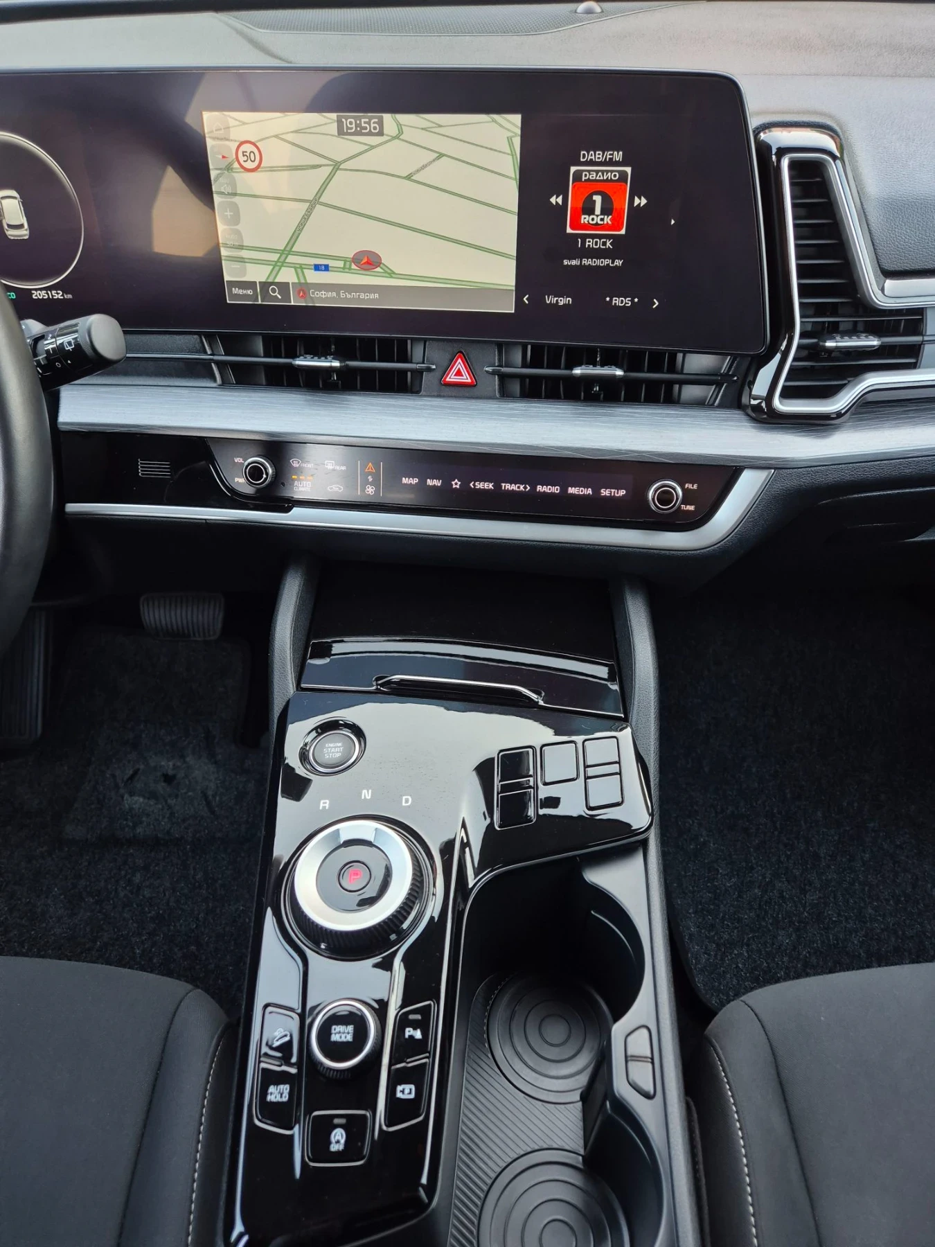 Kia Sportage 1.6-Mild Hybrid/ДИСТРОНИК/АВТОМАТИК, снимка 8 - Автомобили и джипове - 55660757