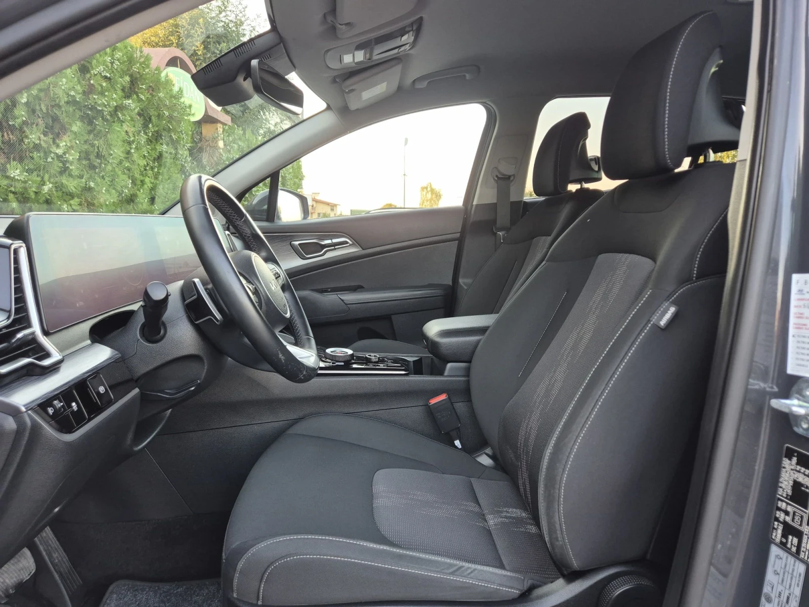 Kia Sportage 1.6-Mild Hybrid/ДИСТРОНИК/АВТОМАТИК, снимка 10 - Автомобили и джипове - 55660757