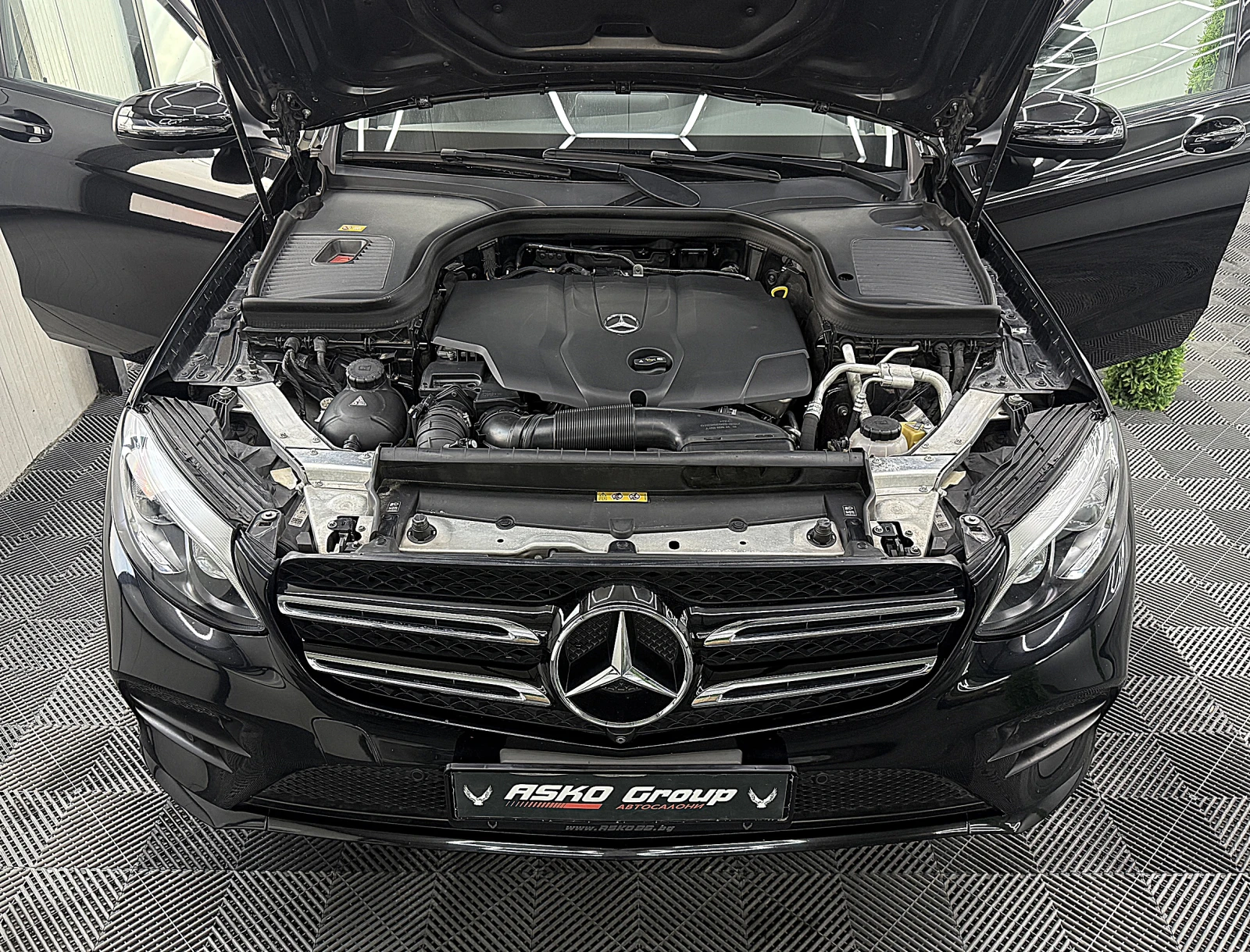 Mercedes-Benz GLC 250 360-K/PANORAMA/AMG/Keyless/СОБСТВЕН ЛИЗИНГ, снимка 17 - Автомобили и джипове - 55834518