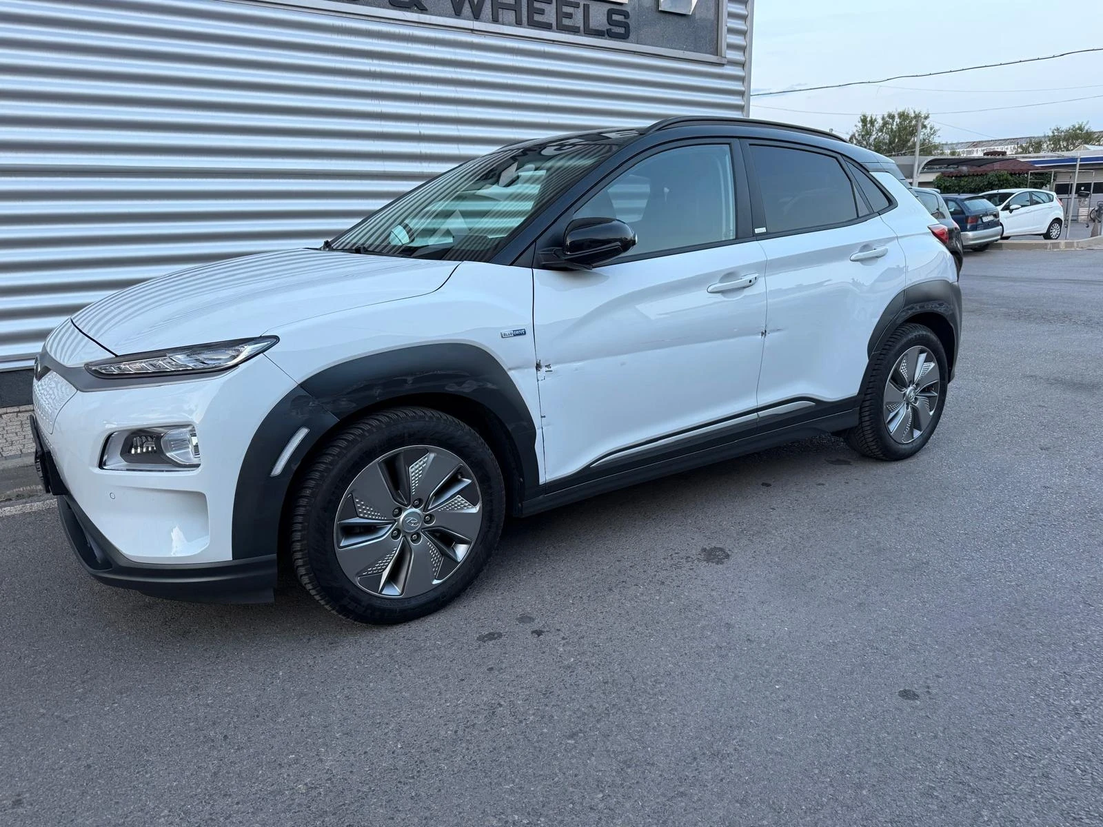 Hyundai Kona Premium+ Head-Up+ Key Less Go+ Car-play+ Кожа