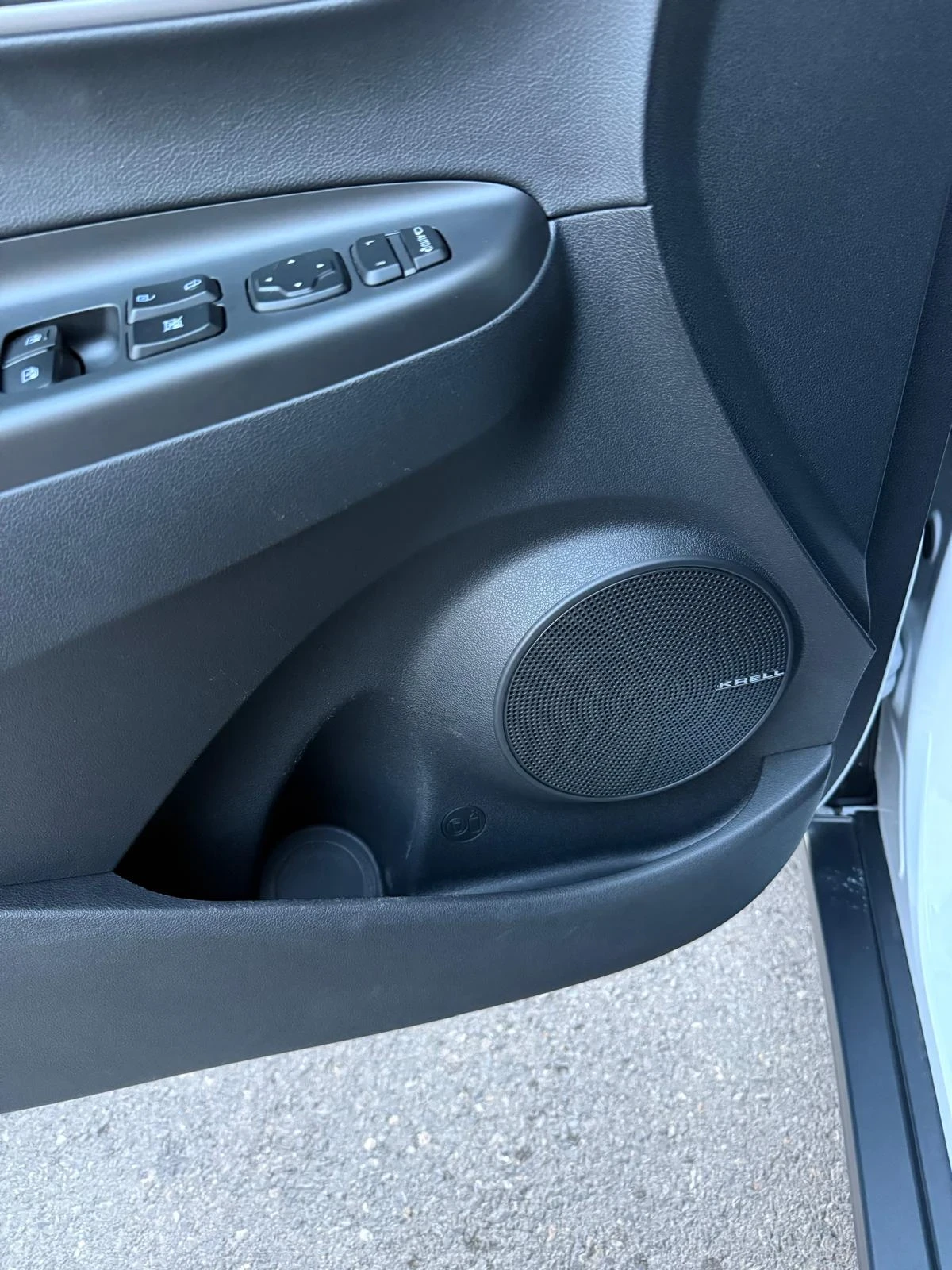 Hyundai Kona Premium+ Head-Up+ Key Less Go+ Car-play+ Кожа, снимка 16 - Автомобили и джипове - 56257761