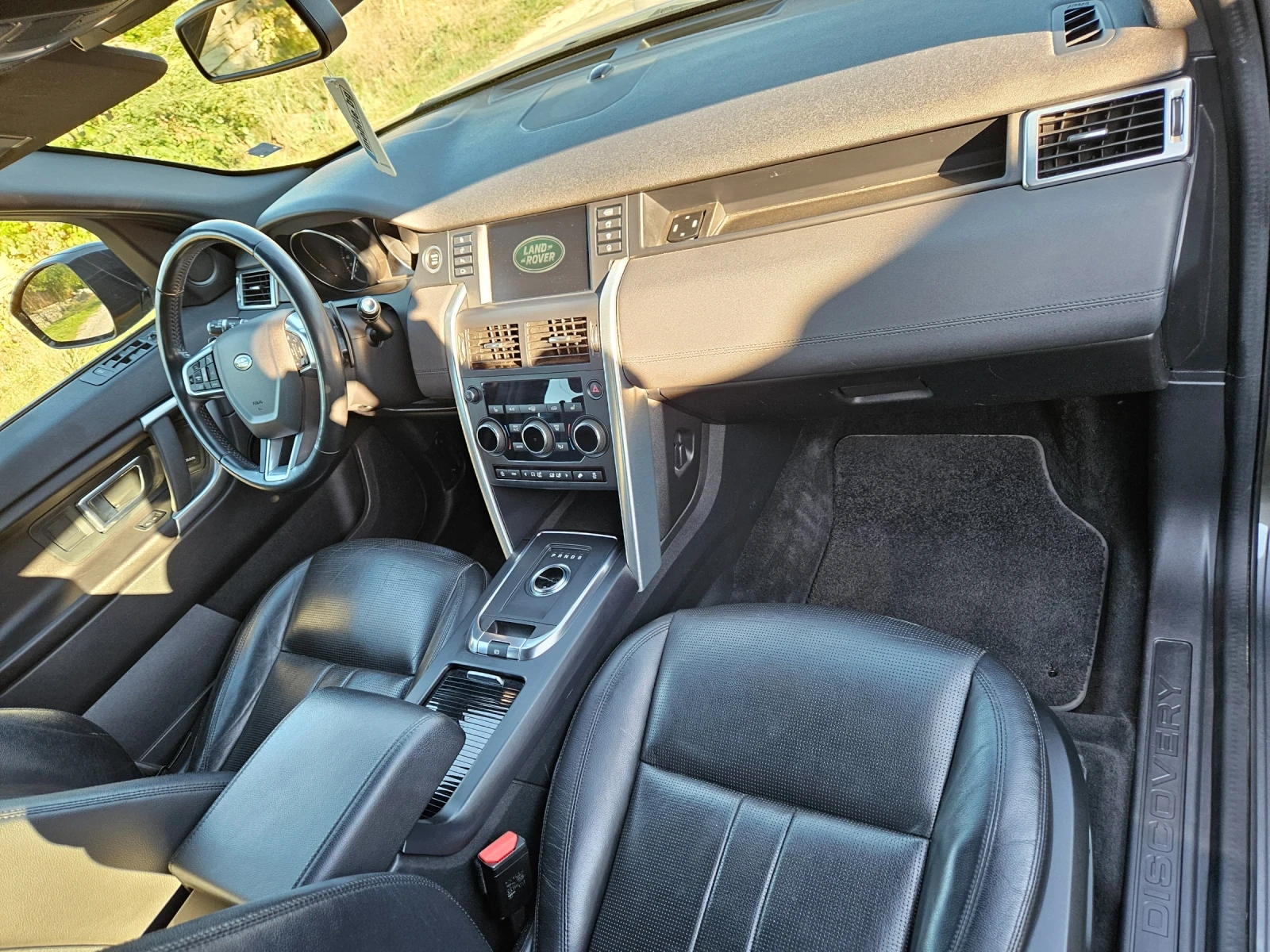 Land Rover Discovery Sport, снимка 9 - Автомобили и джипове - 56394399