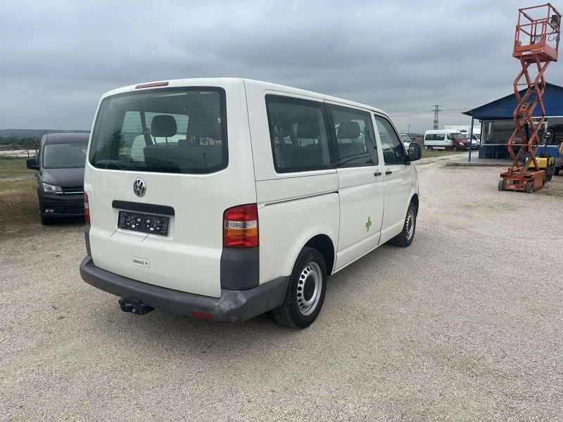 VW T5, снимка 5 - Бусове и автобуси - 45716433