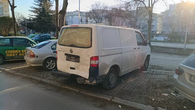 VW Transporter, снимка 3 - Бусове и автобуси - 48798826