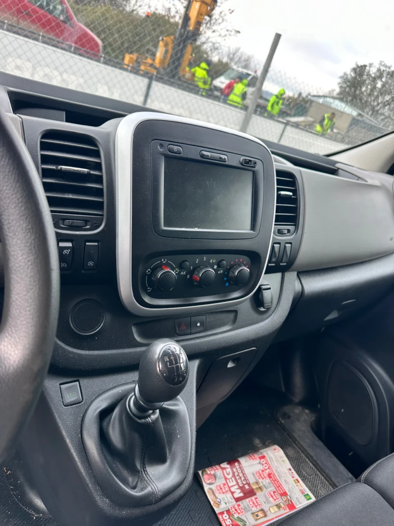 Renault Trafic 8+ 1, снимка 7 - Бусове и автобуси - 52667202