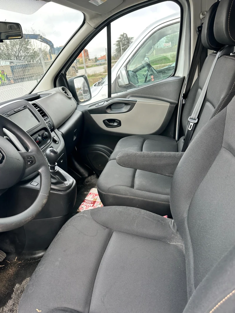 Renault Trafic 8+ 1, снимка 5 - Бусове и автобуси - 52667202