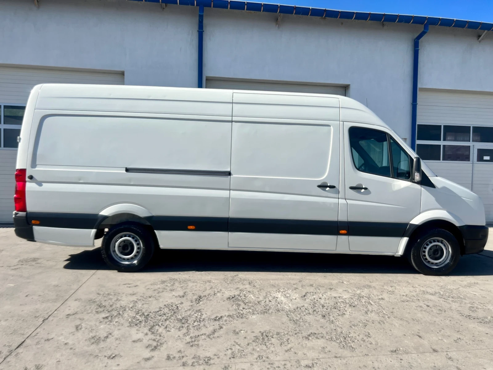 VW Crafter Макси база / 2.5TDI-136к.с / Климатроник - изображение 8
