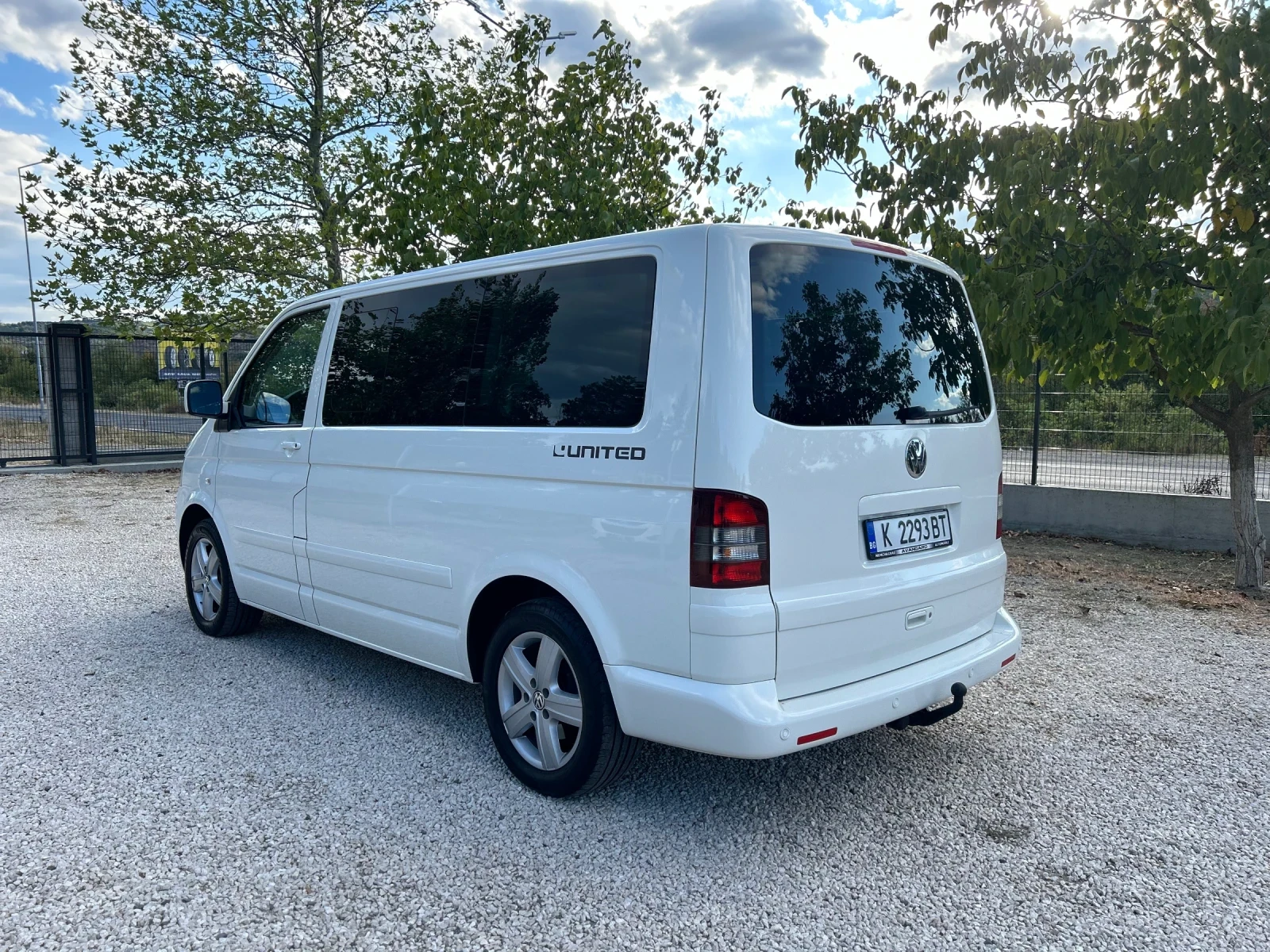 VW Multivan UNITED 2.5 TDI 174HP NAVI  - изображение 4