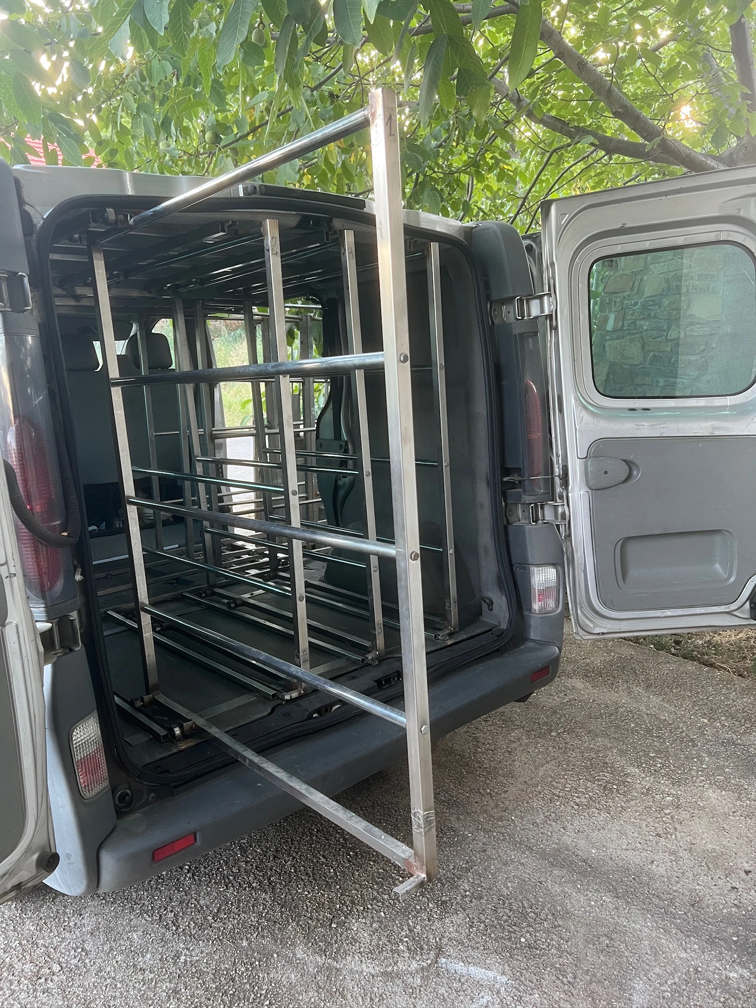 Opel Vivaro Разносна Търговия Оборудване за Бус, снимка 13 - Бусове и автобуси - 56088547