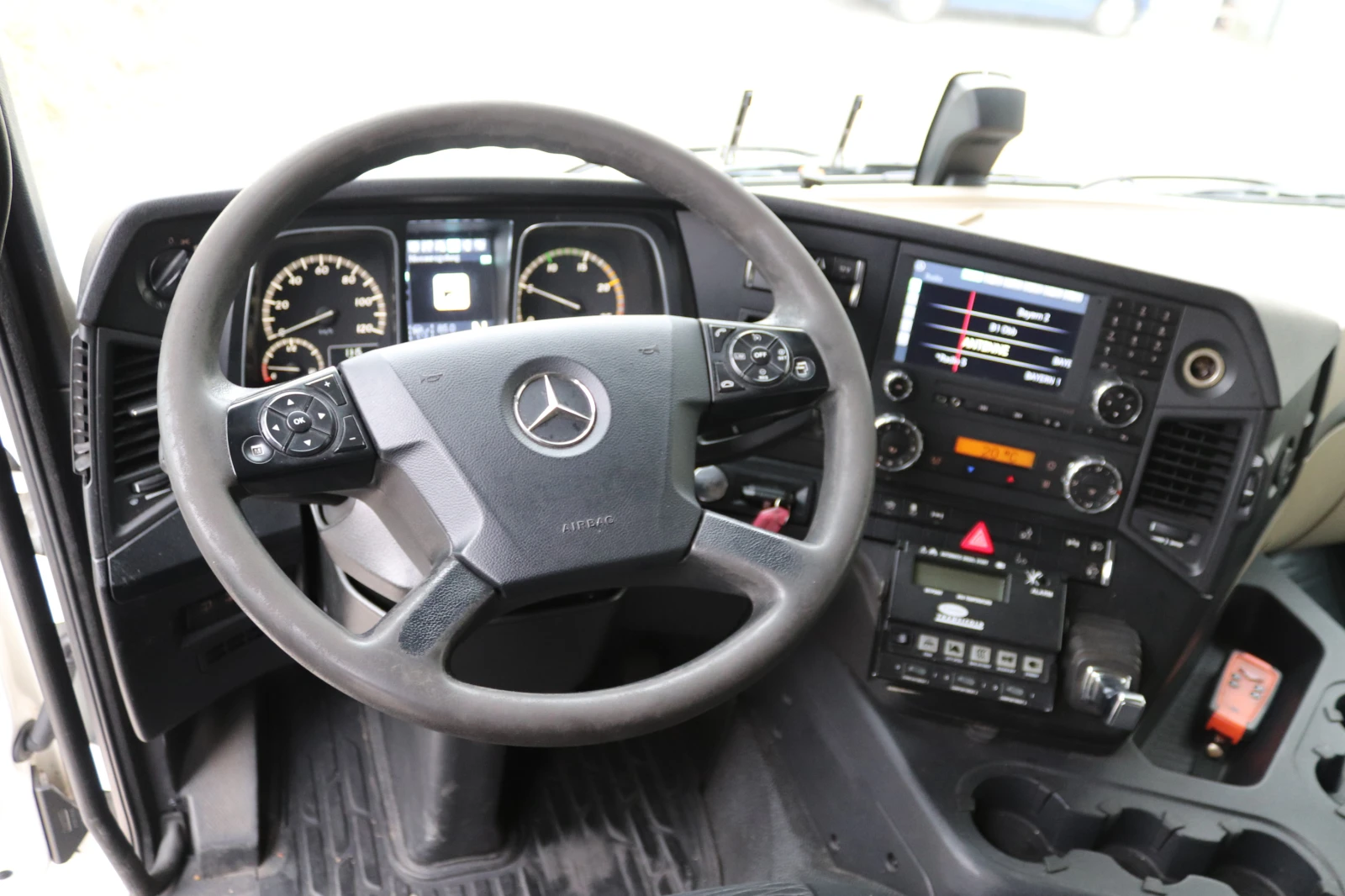 Mercedes-Benz Actros 2543 | Mobile.bg   16