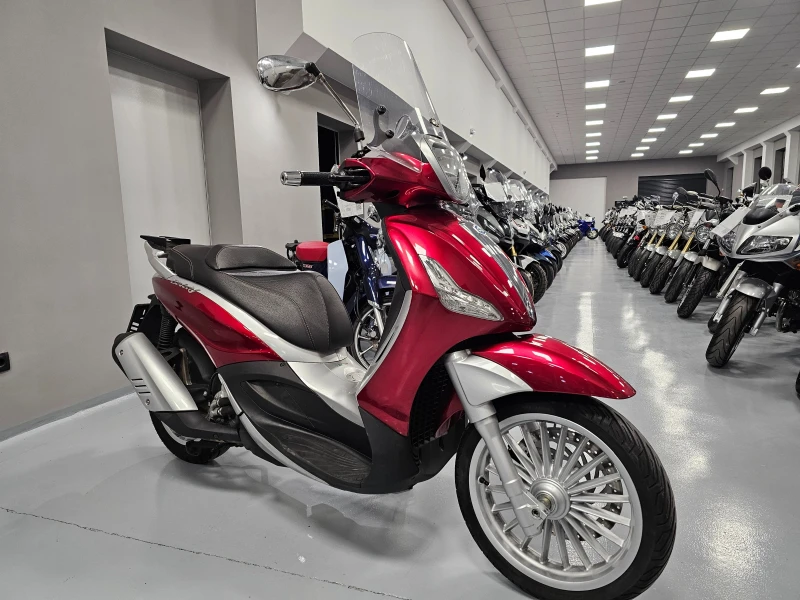 Piaggio Beverly 300ie, Led, 2012г., снимка 1 - Мотоциклети и мототехника - 48876646