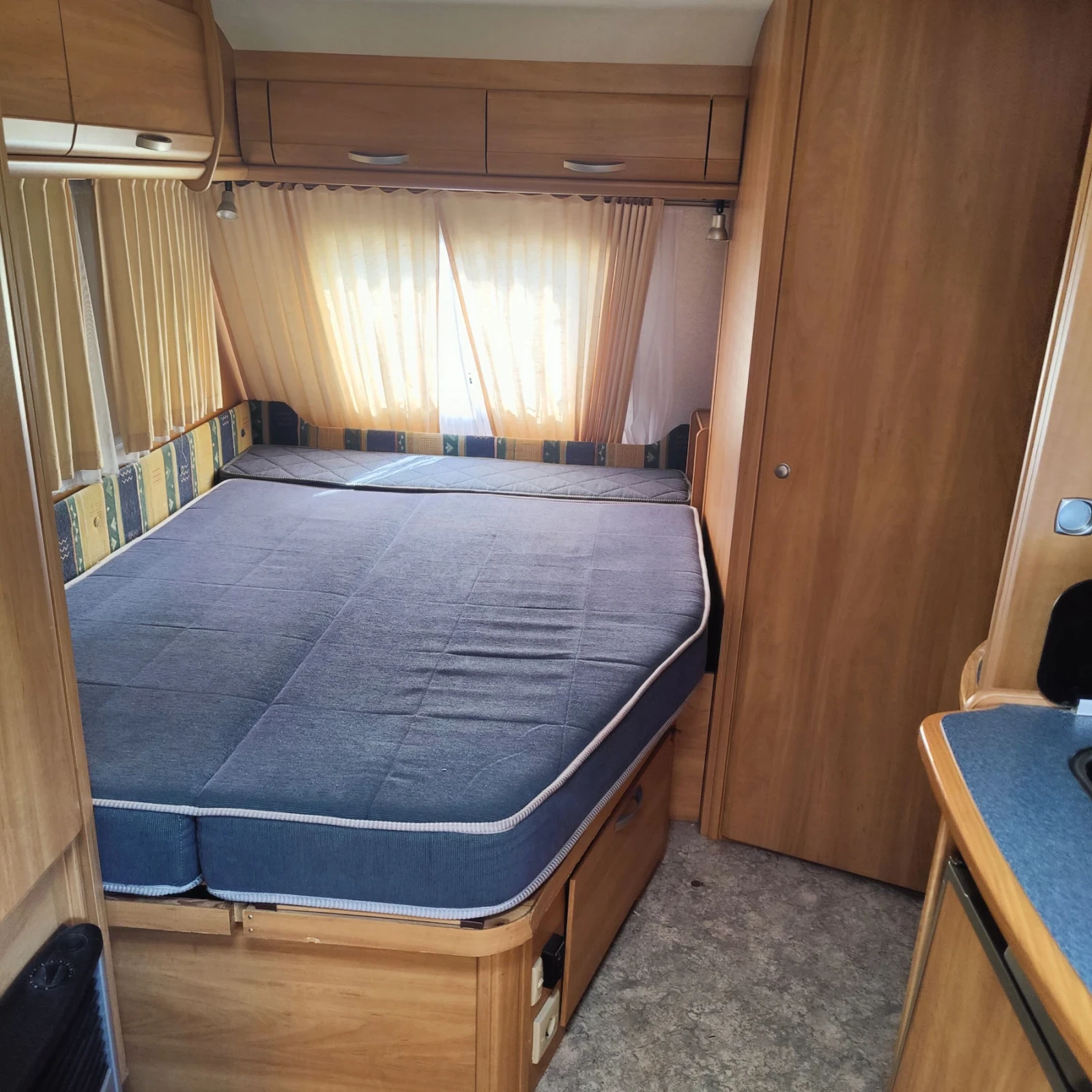 Каравана Swift Toscane, снимка 7 - Каравани и кемпери - 55849542