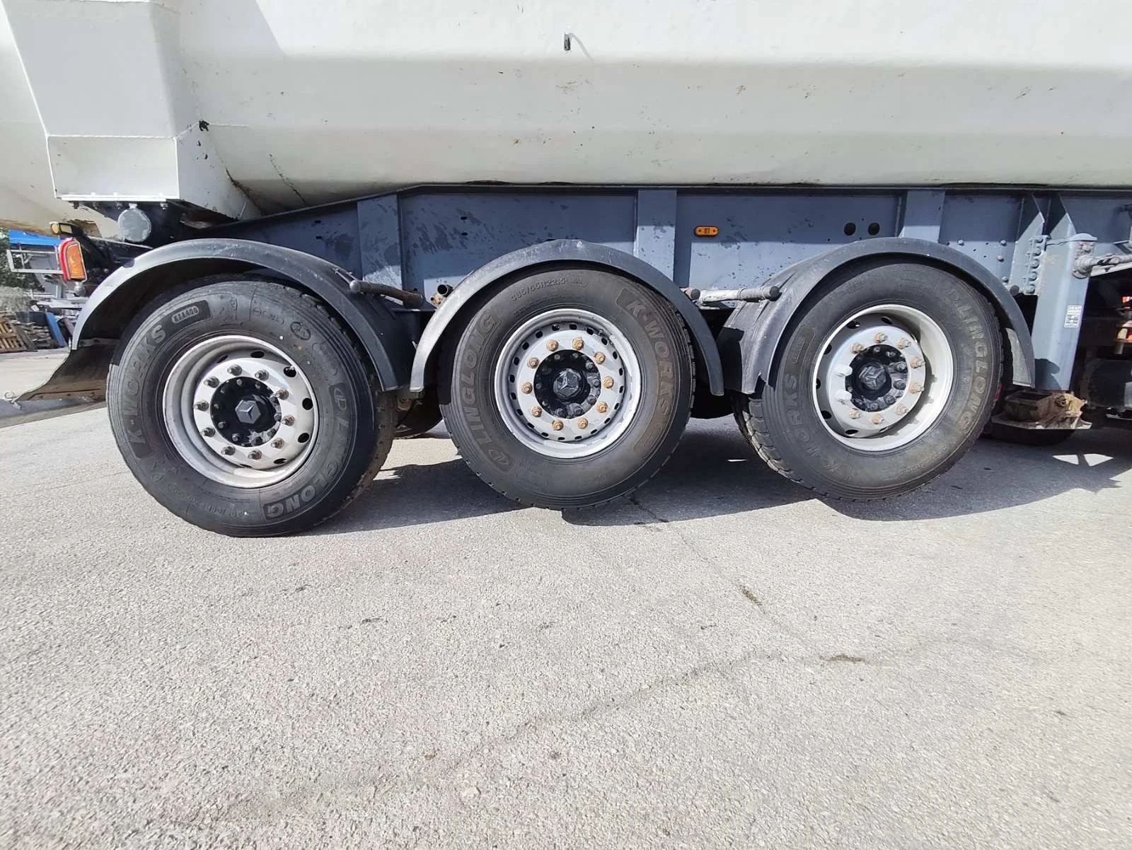 Полуремарке Schwarzmuller, снимка 7 - Ремаркета - 56247674