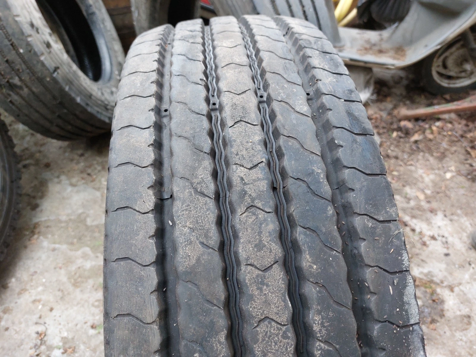 ���� 285/70R19.5 | Mobile.bg � ����������� 2