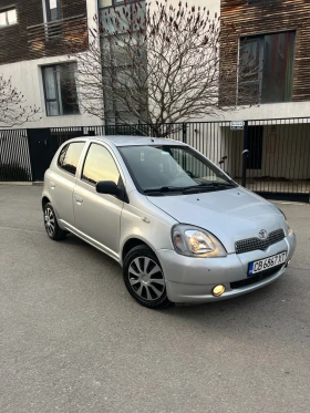Обява за продажба на Toyota Yaris 1, 3 НА ЧАСТИ ПОЧТИ ВСИЧКО НАЛИЧНО !!! ~ 111 лв. - изображение 1