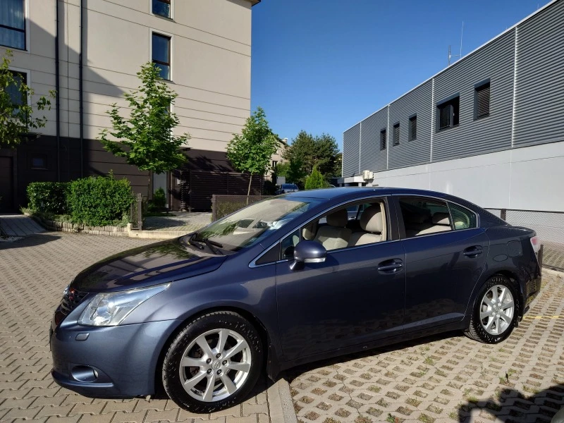 Toyota Avensis, снимка 2 - Автомобили и джипове - 47079750