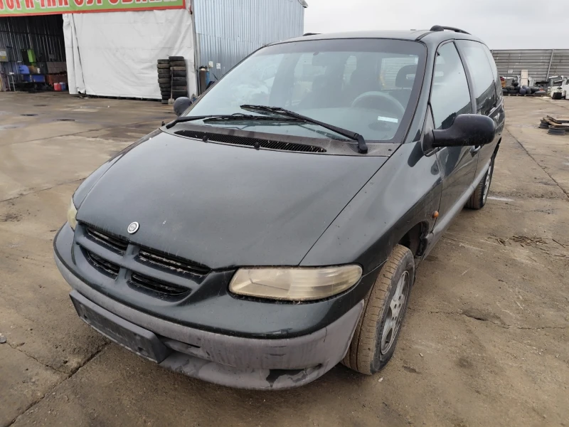 Chrysler Voyager 2.5, снимка 2 - Автомобили и джипове - 47957090