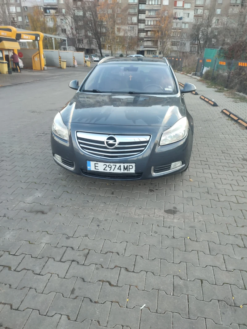 Opel Insignia 1.6 Турбо с газов инжекцион , снимка 2 - Автомобили и джипове - 47984086