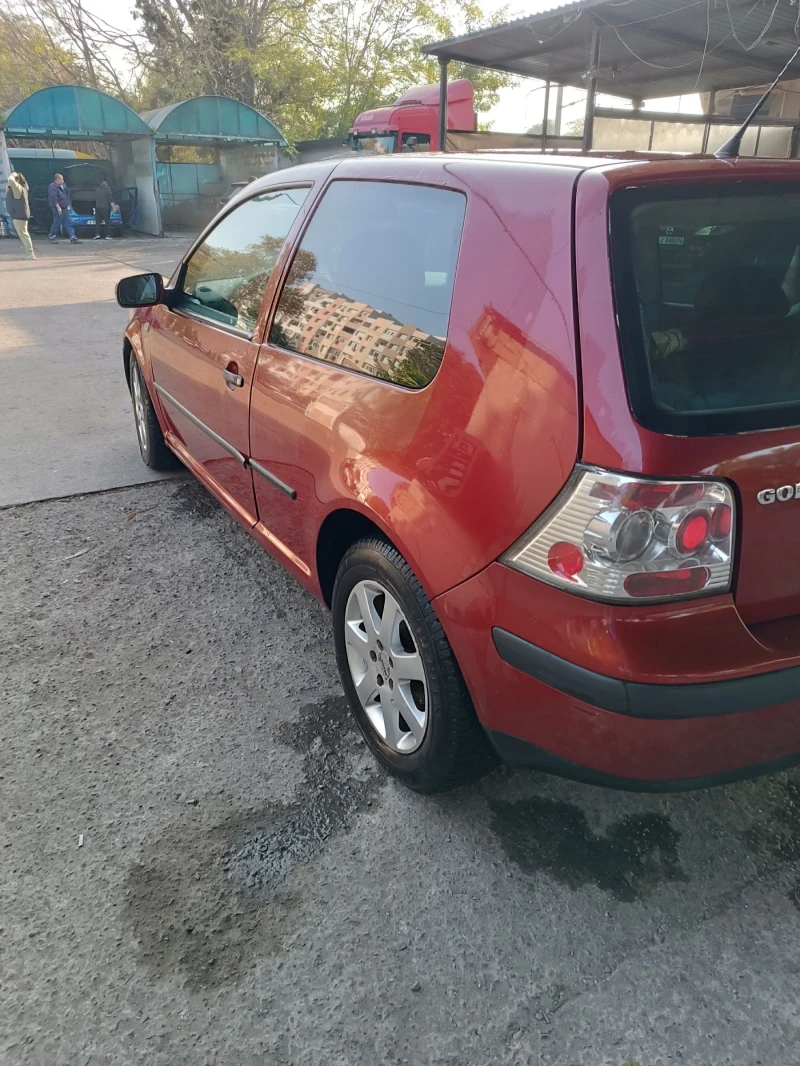 VW Golf 1.4 i, снимка 3 - Автомобили и джипове - 48105776