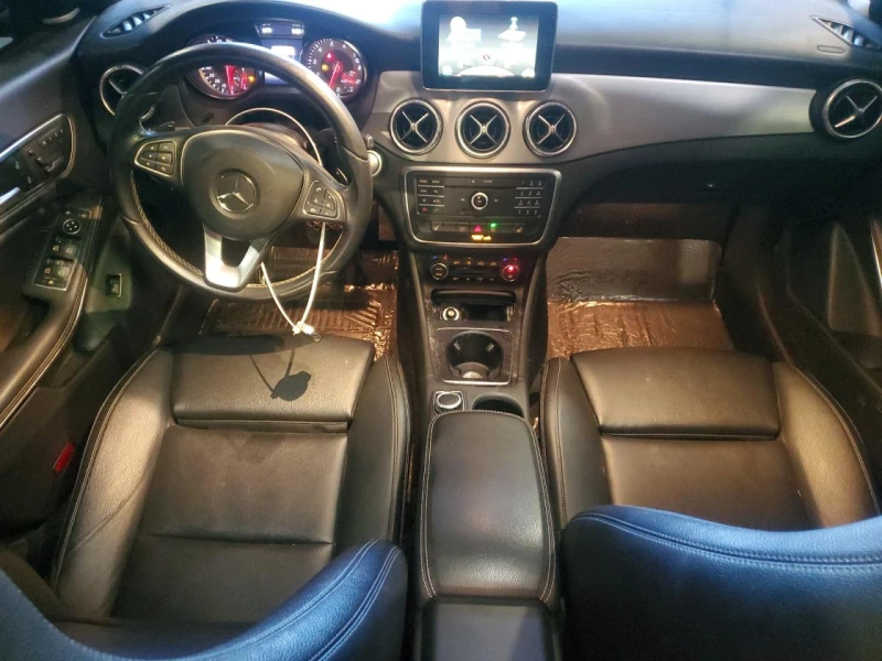 Mercedes-Benz CLA 250 4MATIC, снимка 8 - Автомобили и джипове - 48241835