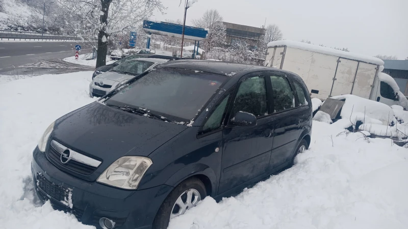 Opel Meriva 1.8 бензин, снимка 7 - Автомобили и джипове - 48683446