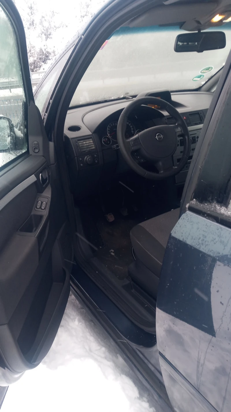 Opel Meriva 1.8 бензин, снимка 4 - Автомобили и джипове - 48683446