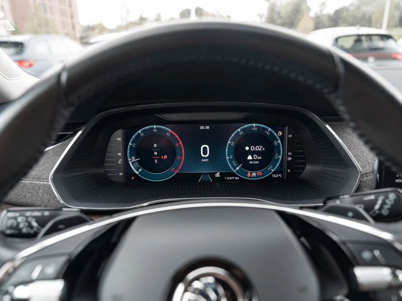 Skoda Octavia SCOUT/200HP/2.0TDI/DSG/4X4/CAM/KEY-LESS/402v, снимка 10 - Автомобили и джипове - 50257761