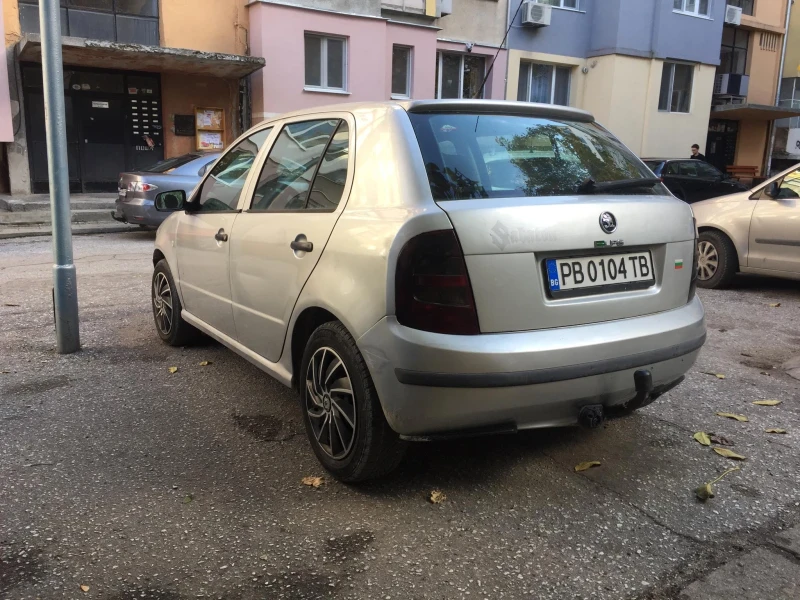 Skoda Fabia, снимка 2 - Автомобили и джипове - 52394569
