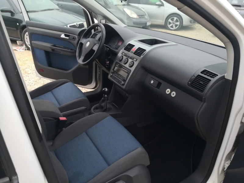 VW Touran 1.9TDI 90PS, снимка 10 - Автомобили и джипове - 52886793