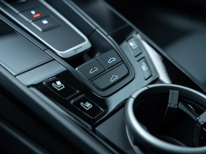 Porsche 911 Carrera 4 GTS Coupe, снимка 11 - Автомобили и джипове - 53235536