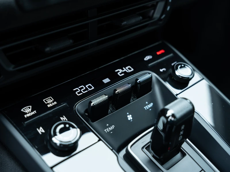 Porsche 911 Carrera 4 GTS Coupe, снимка 10 - Автомобили и джипове - 53235536