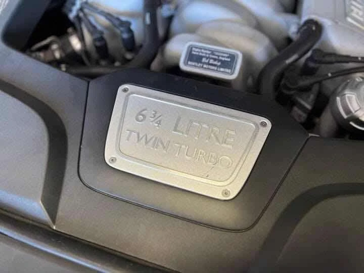 Bentley Mulsanne * 4dr Sdn * PANO* KEYLESS* ПОДГРЕВ* , снимка 15 - Автомобили и джипове - 54039000