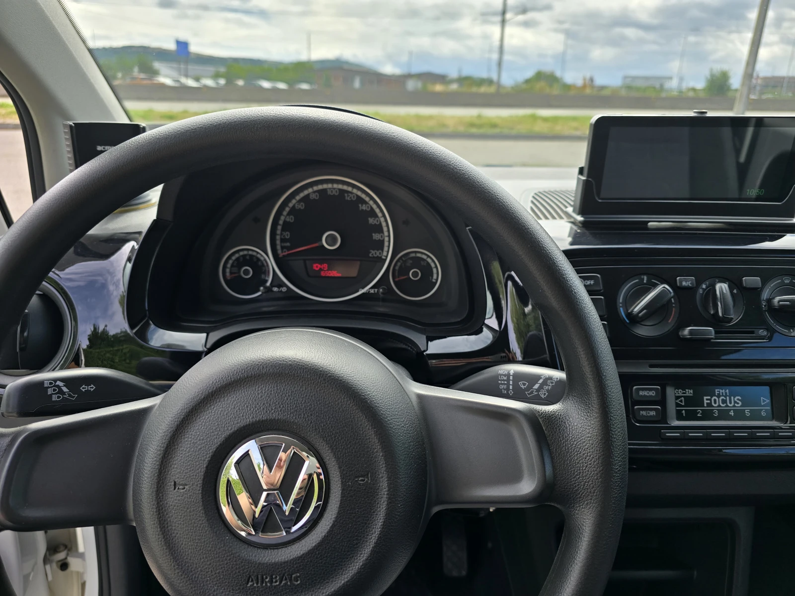 VW Up 1.0 MPI метан и газ - изображение 9