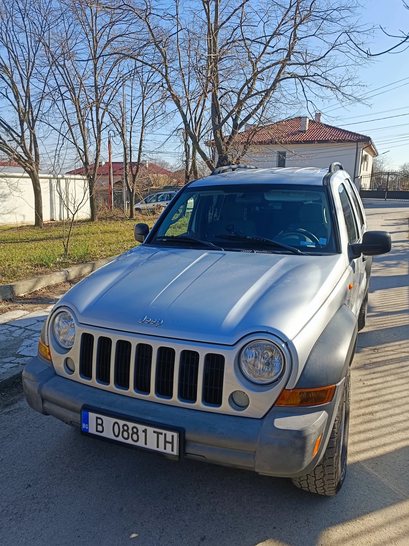 Jeep Grand cherokee Liberty 2.8 - 163 кс, снимка 2 - Автомобили и джипове - 53809681