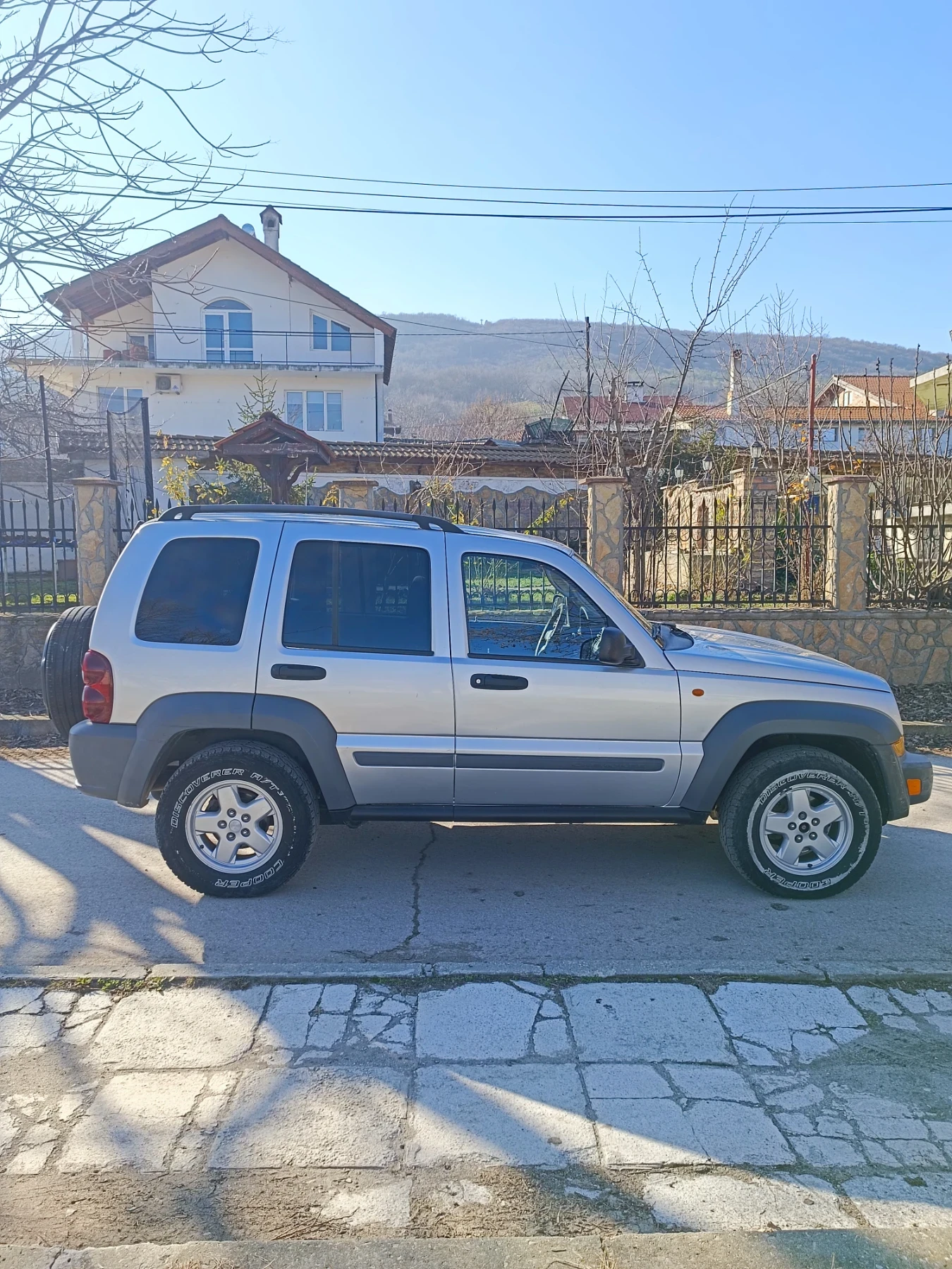 Jeep Grand cherokee Liberty 2.8 - 163 кс, снимка 5 - Автомобили и джипове - 53809681